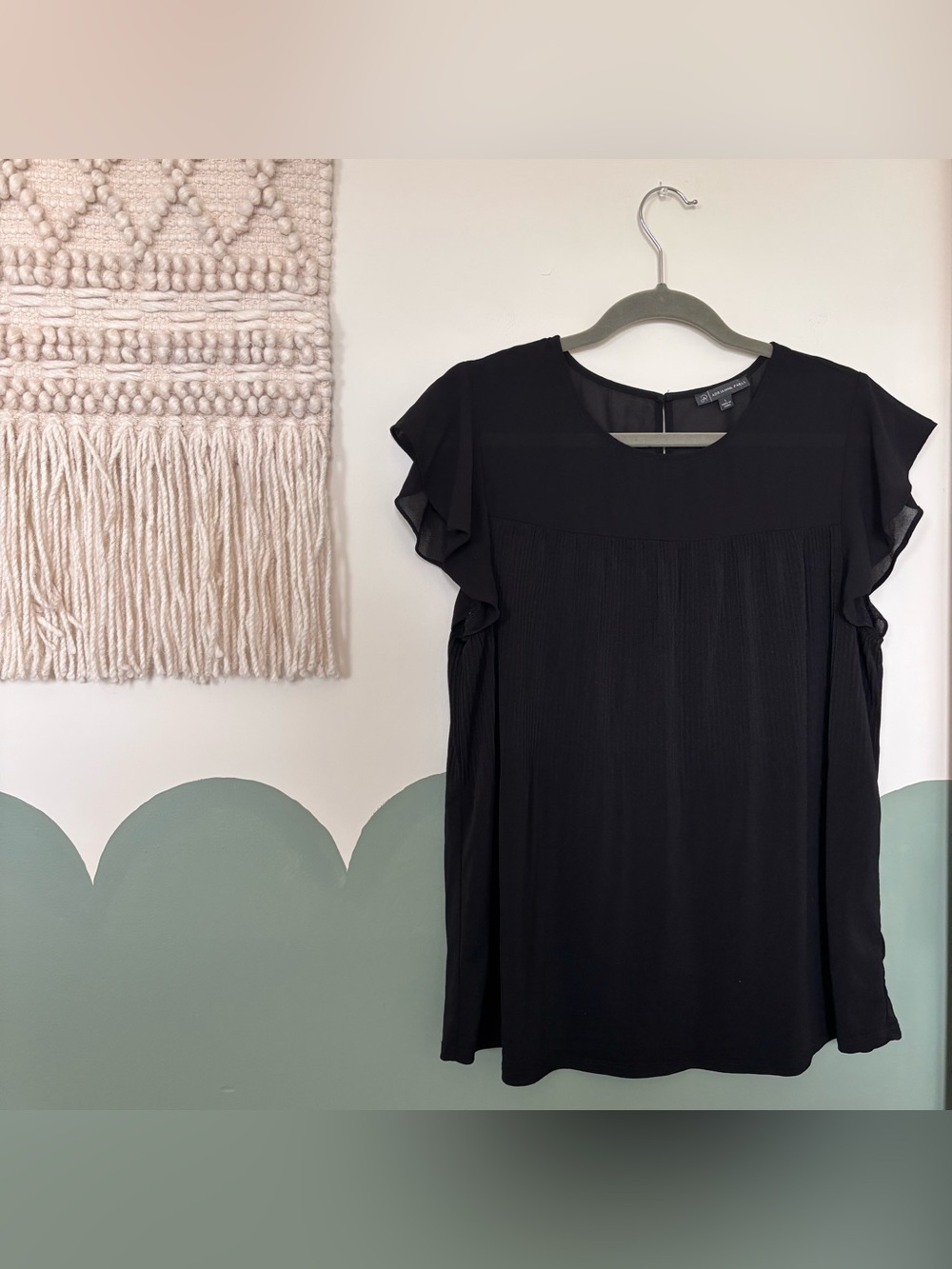 Adrianna Papell Black Flutter Sleeve Blouse
